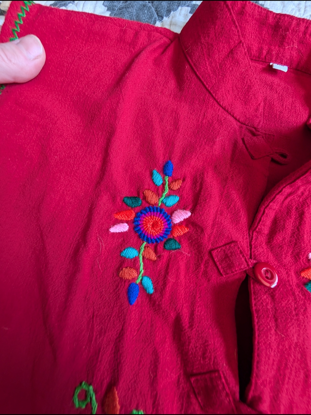 Lovely Red Embroidered Sleeveless Tank Top - Picture 3 of 11